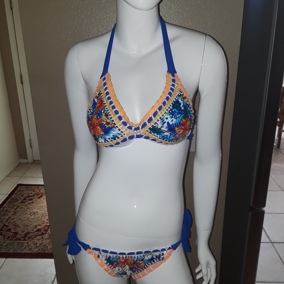 Swumining wear - Picture 2 of 4